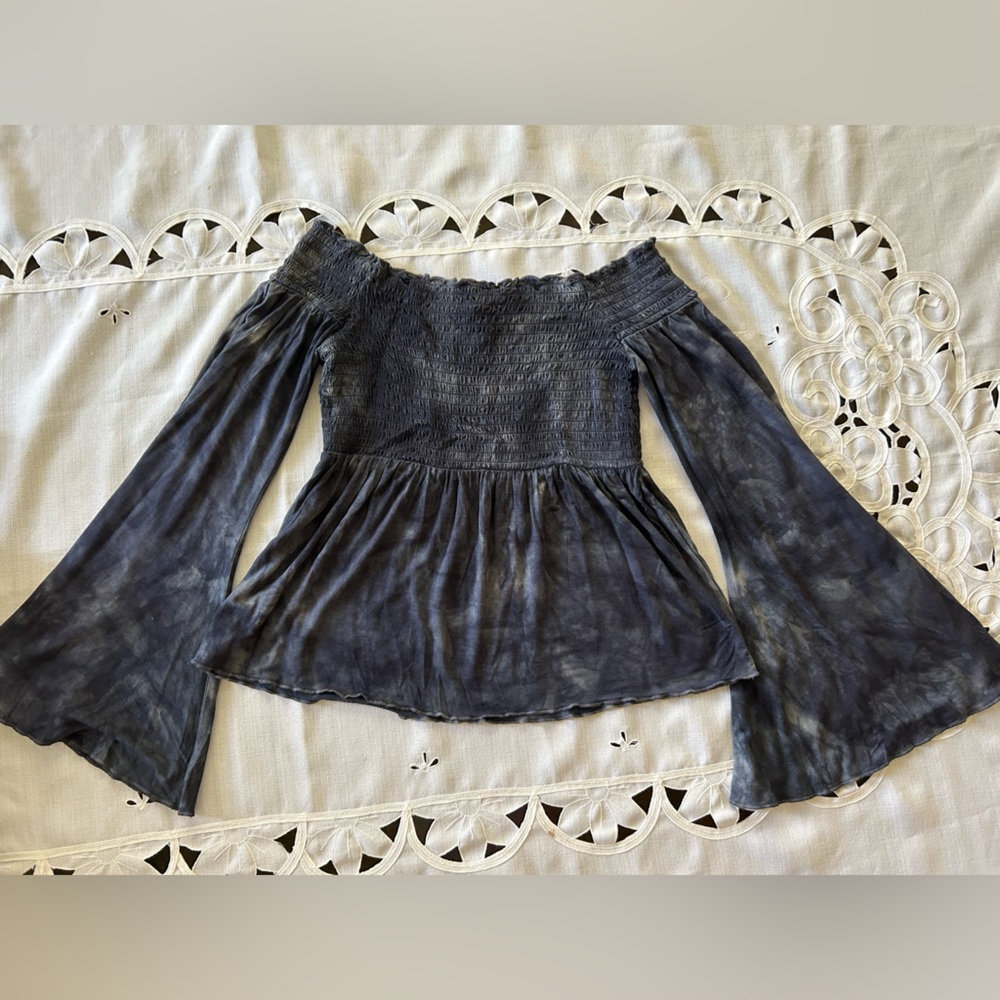 Grey/blue off the shoulder blouse